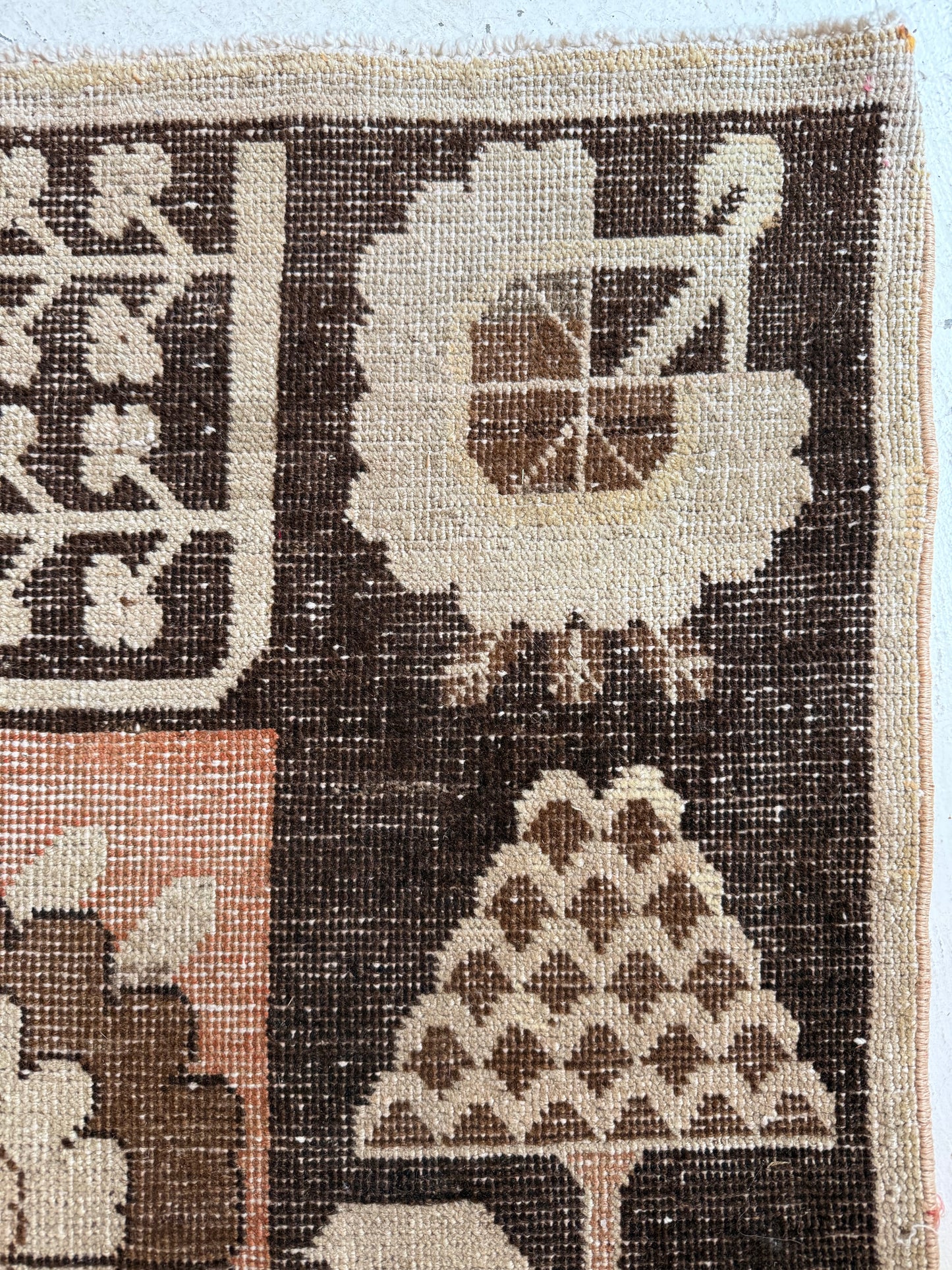 Vintage Medium Khotan Rug in Neutrals & Soft Apricot