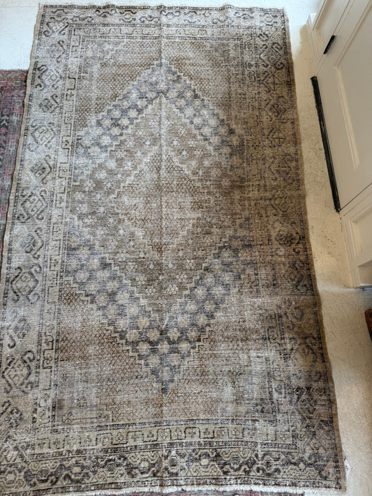 Vintage Medium Khotan Rug in Ivory & Taupe